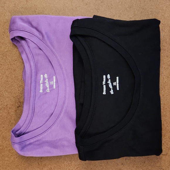 2 NWT Women's Studio Works Short Sleeved T-shirts Size XL Color Black/Purple - Picture 7 of 7